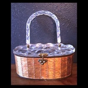 Amazing vintage 1950s lucite purse